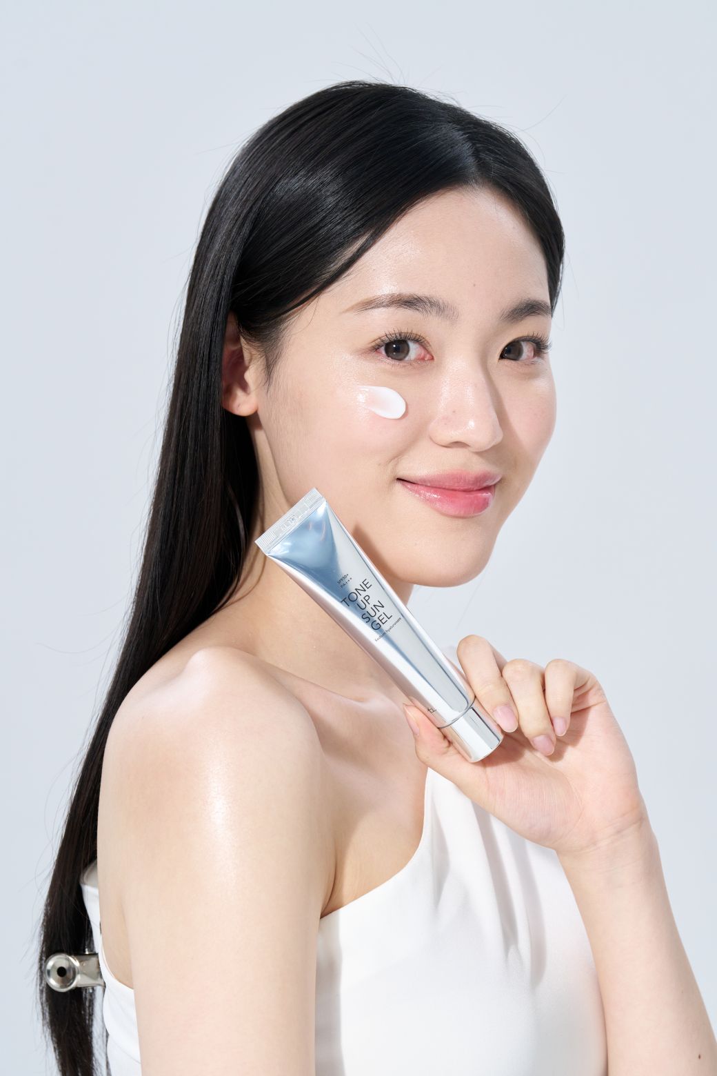 ✨韓國最頂美妝部落客PONY及藝人彩妝師私心推薦韓國KY精萃亮折光潤顏防曬乳35ml