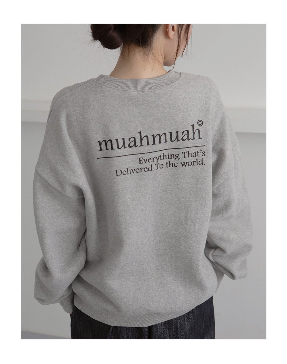 🩷韓國暢銷品牌MUAHMUAH 背後字母品牌英文棉質休閒長袖衫(2色)