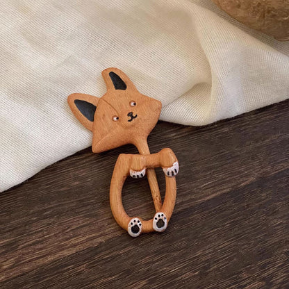 新品上架【梨花瑪雅】🐕‍🦺🐭🐱秋冬流行實木動物針織毛衣髪飾胸針(3款)
