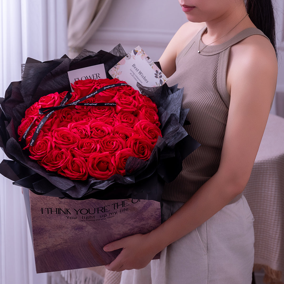 🆕新品上架【梨花瑪雅】💖七夕禮物高級感心型漸層色玫瑰香皂花束桶(2色)閨蜜禮物，情人禮物