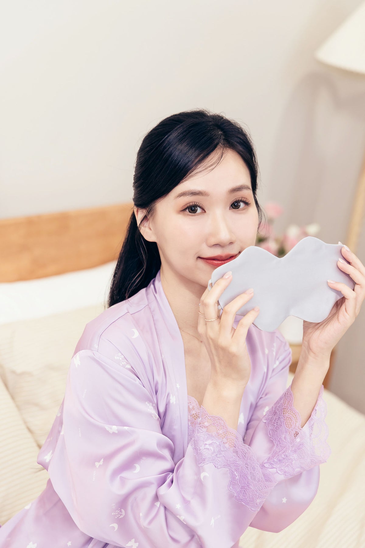 【梨花瑪雅】新品上架🤞選品夏季涼感薄款真絲雲朵睡眠遮光透氣眼罩(三色)