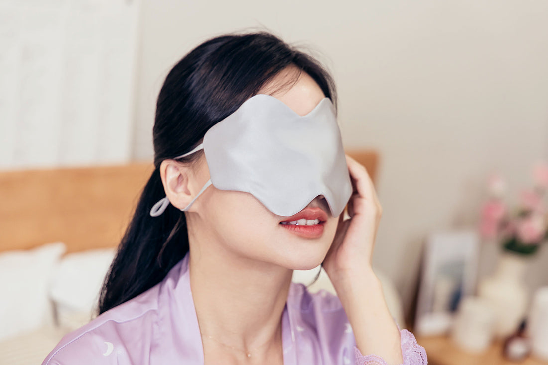 【梨花瑪雅】新品上架🤞選品夏季涼感薄款真絲雲朵睡眠遮光透氣眼罩(三色)
