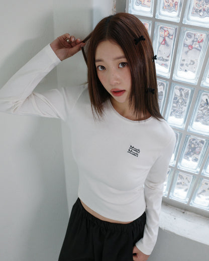 💖韓國暢銷品牌MUAHMUAH 🆕新品上架 領口細緻蕾絲細節棉質長袖T恤(3色)