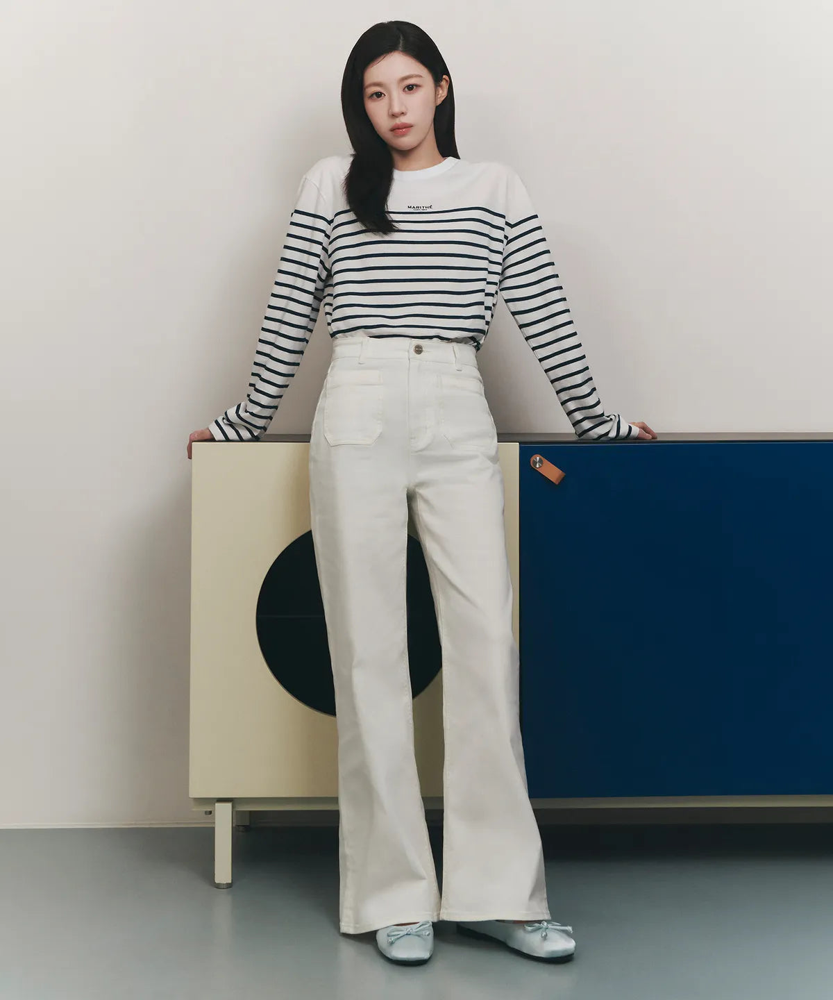 💕法國品牌MARITHÉ + FRANҪOIS GIRBAUD🆕新品上架  愛情怎麼翻譯高允貞穿搭雙口袋高腰修身百搭小喇叭牛仔褲(2色)