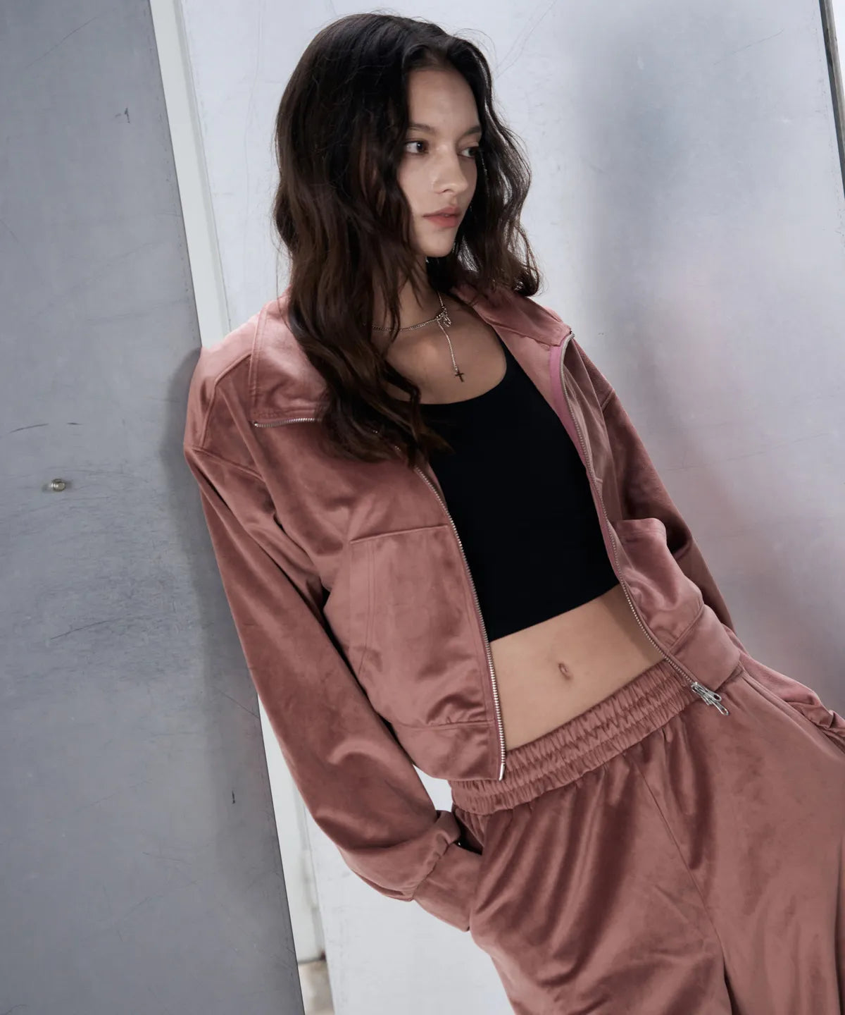 🔥新品上架【梨花娘】🫧韓國品牌熱賣款LEATHERY乾燥玫瑰粉質感光澤細絨運動休閒套裝