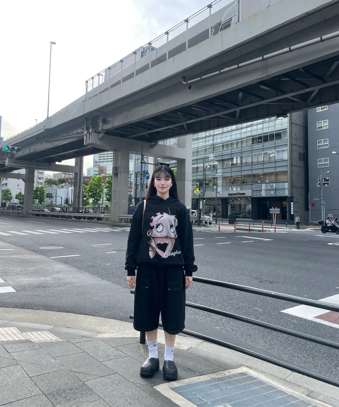 💜新品上架【梨花娘】💖韓國熱賣 Betty Boop 女王圖像連帽上衣(M~XL)
