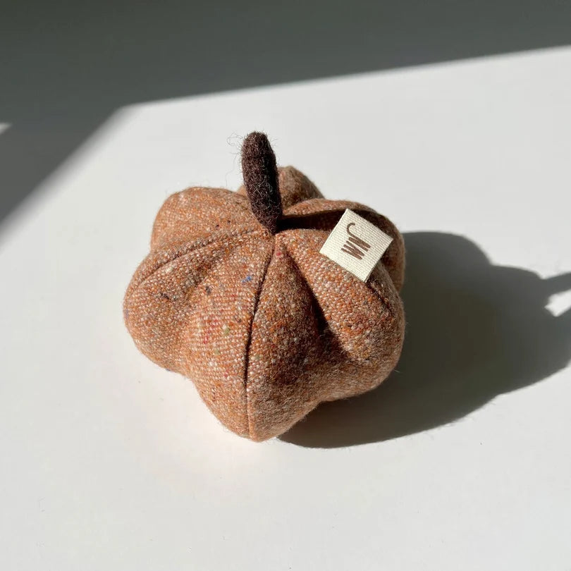 🆕新品上架【梨花娘】💖韓國品牌 WETNOSE  🎃萬聖節系列🎃可口南瓜寵物玩具(手工製作，等待期約10~15天)
