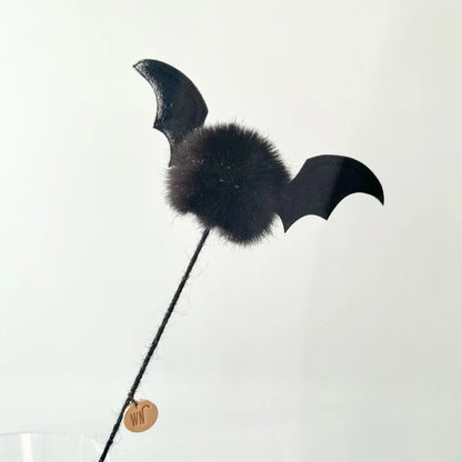 🆕新品上架【梨花娘】💖韓國品牌 WETNOSE  🎃萬聖節系列🦇吸血蝙蝠魔杖逗貓棒(手工製作，等待期約10~15天)